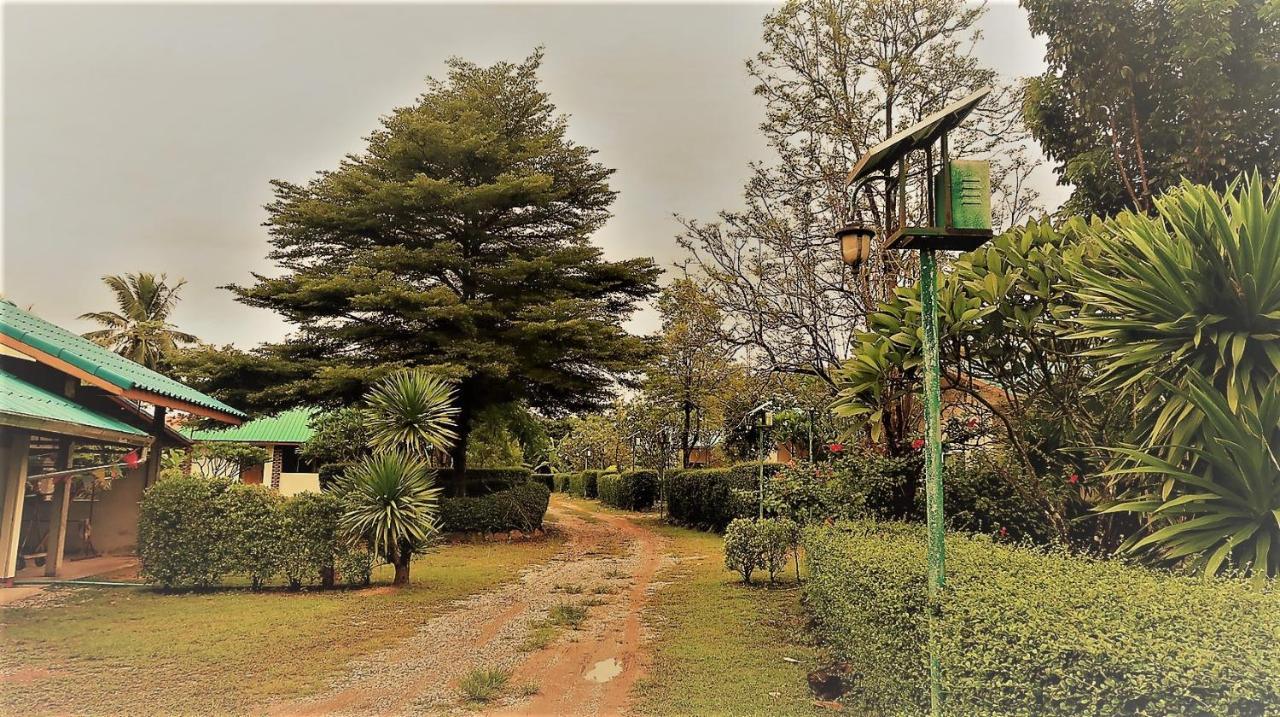 Eidi Homestay Nong Kung Si Exteriör bild