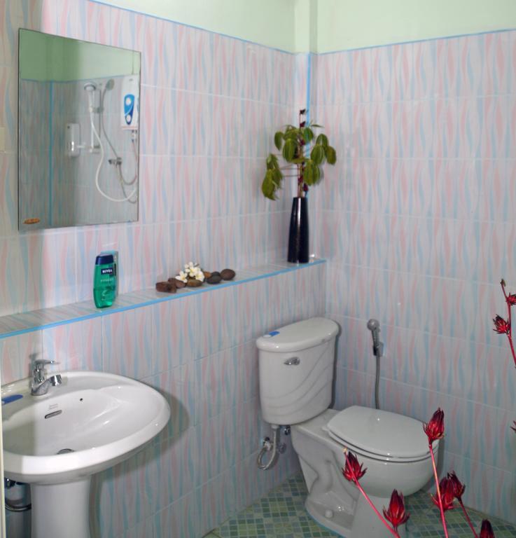 Eidi Homestay Nong Kung Si Exteriör bild