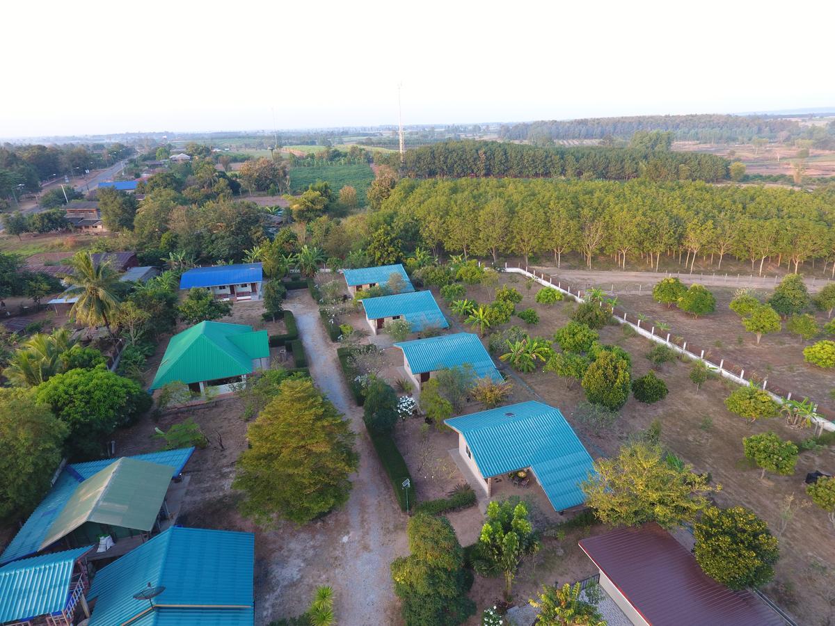 Eidi Homestay Nong Kung Si Exteriör bild