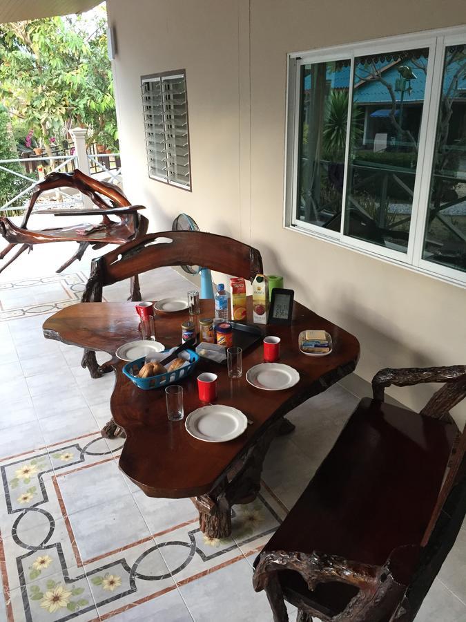 Eidi Homestay Nong Kung Si Exteriör bild